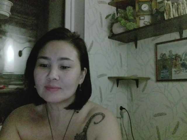 Nettie-Allie's BongaCams show and profile