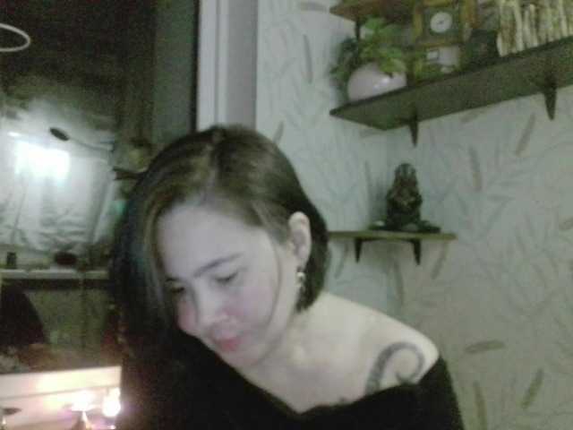 Nettie-Allie's BongaCams show and profile