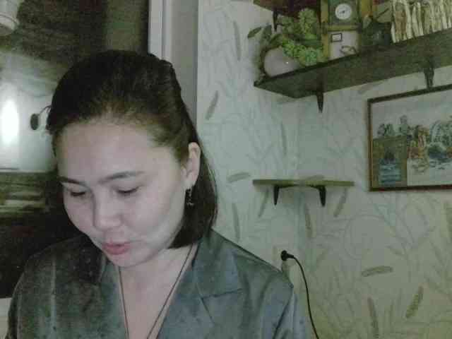 Nettie-Allie Live Webcam on BongaCams