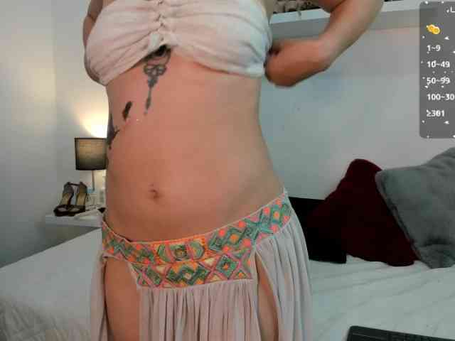 AngeliNaughty webcam