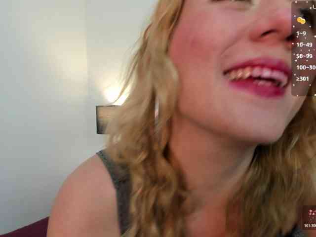 AngeliNaughty webcam