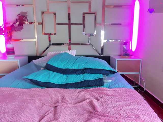 samantha-venuss's BongaCams show and profile