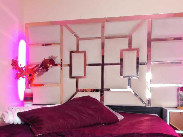 samantha-venuss's BongaCams show and profile