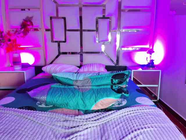 samantha-venuss webcam