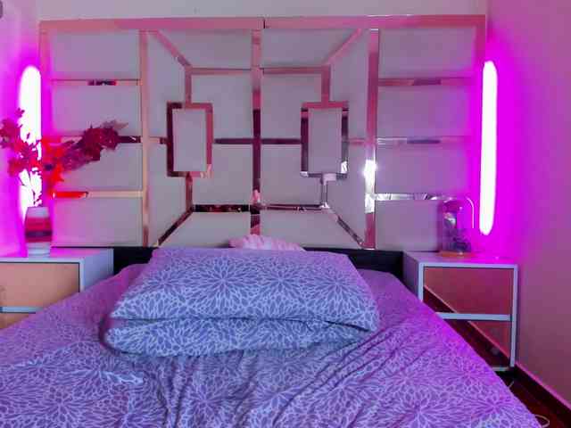 samantha-venuss webcam