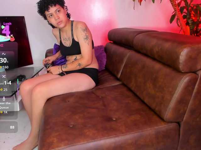  Jade-n-Jess chat room