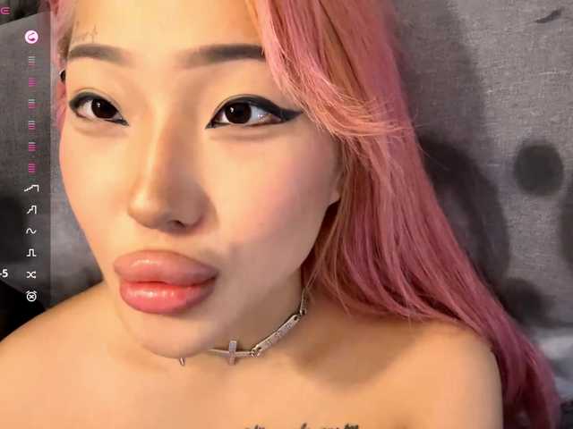 TainaJaksch's BongaCams show and profile