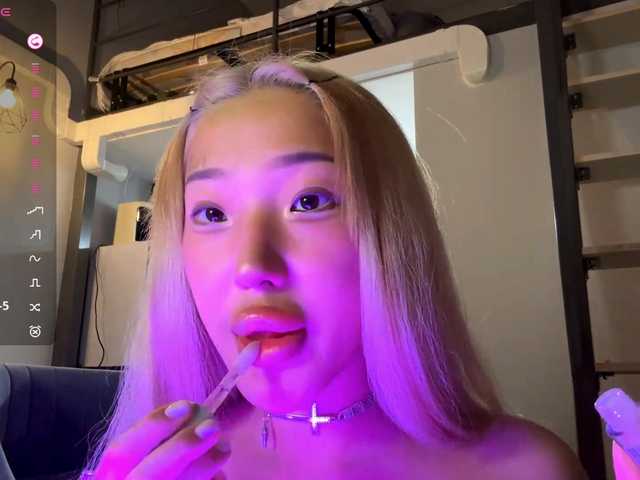 TainaJaksch's BongaCams show and profile