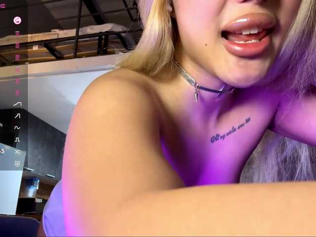 TainaJaksch's BongaCams show and profile