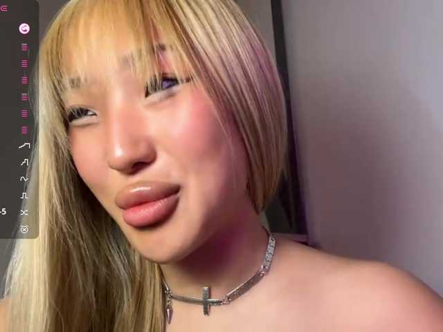 TainaJaksch's BongaCams show and profile