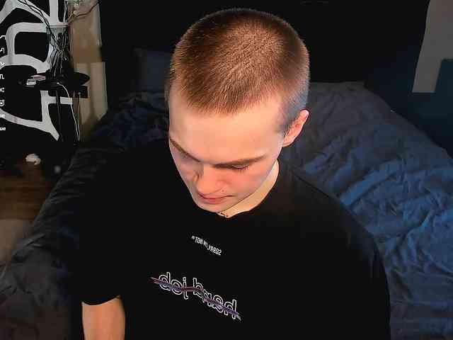 simonwnl Live Webcam on BongaCams