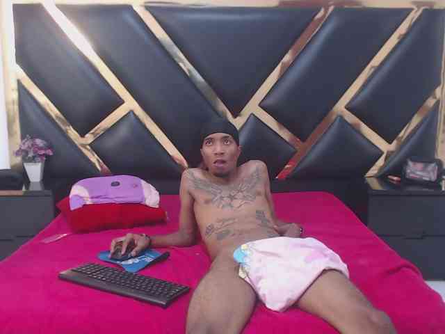 Caroyandy3 Live Webcam on BongaCams