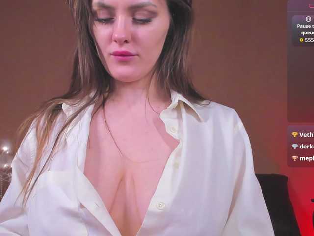 Amber-Tender's BongaCams show and profile