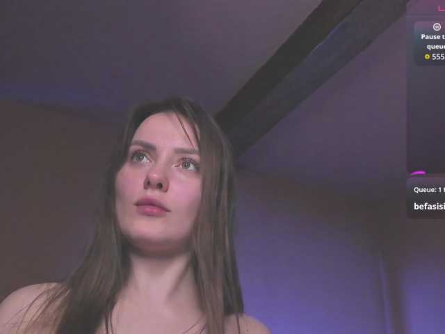 Amber-Tender's BongaCams show and profile