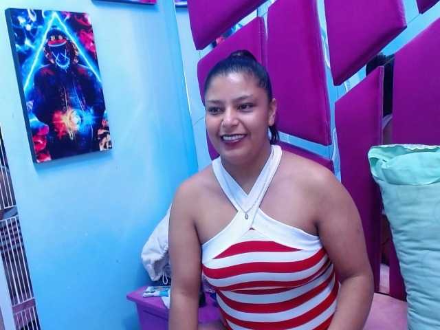 CAROLINASUAREZ's BongaCams show and profile