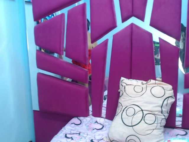 CAROLINASUAREZ's BongaCams show and profile