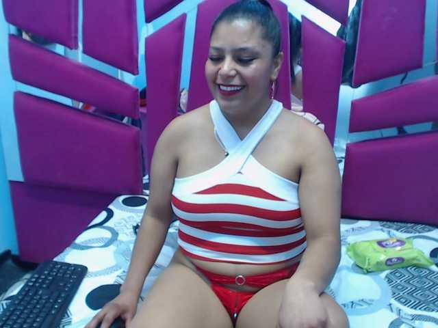 CAROLINASUAREZ's BongaCams show and profile