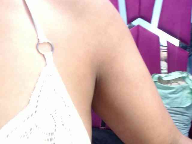 CAROLINASUAREZ webcam