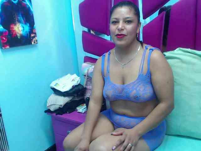 CAROLINASUAREZ CAROLINASUAREZ