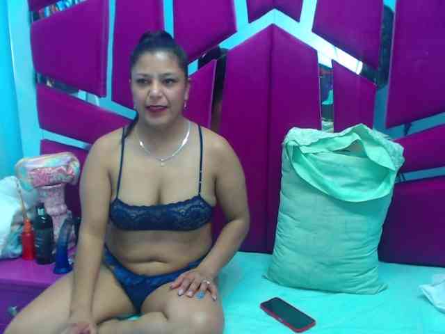 CAROLINASUAREZ CAROLINASUAREZ