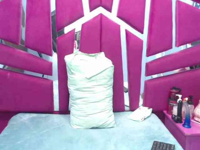 CAROLINASUAREZ webcam