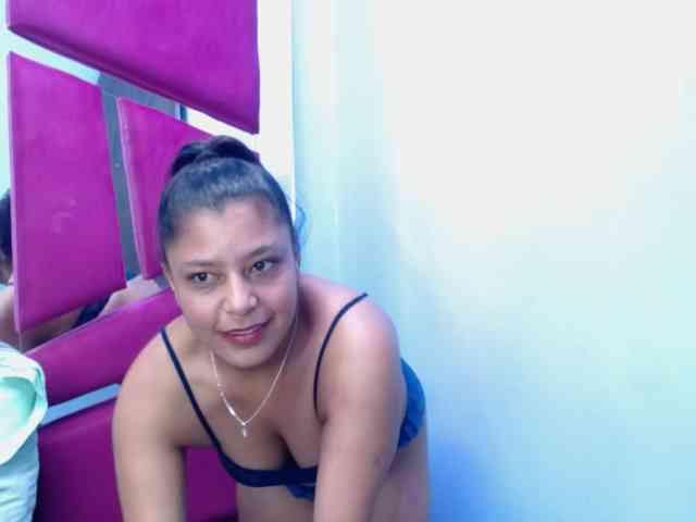 CAROLINASUAREZ webcam