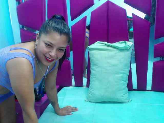 CAROLINASUAREZ webcam