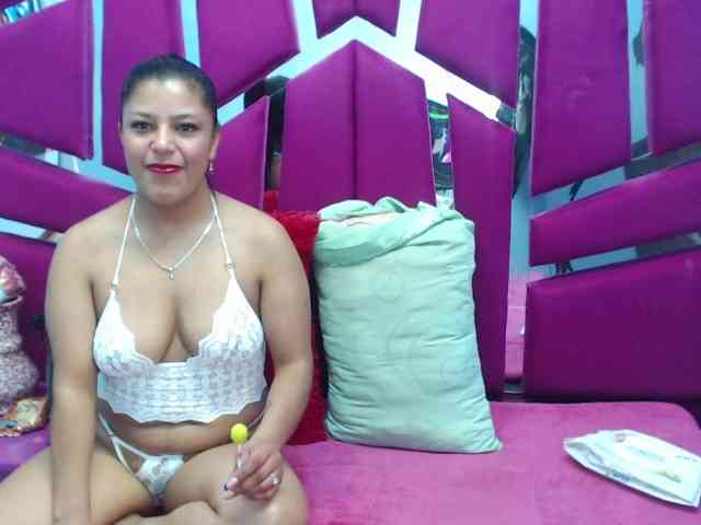 CAROLINASUAREZ CAROLINASUAREZ