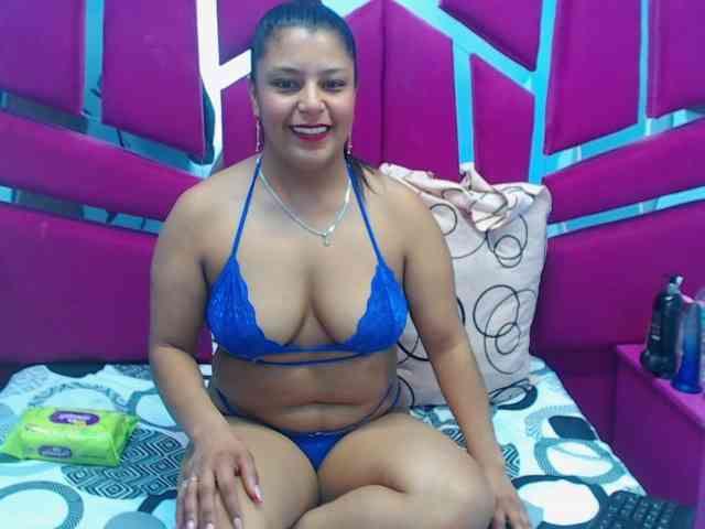 CAROLINASUAREZ CAROLINASUAREZ