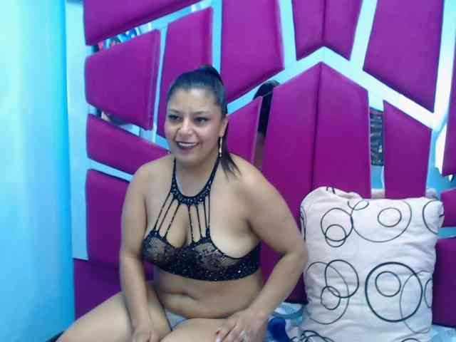 CAROLINASUAREZ webcam