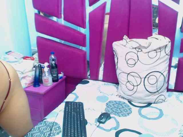 CAROLINASUAREZ webcam