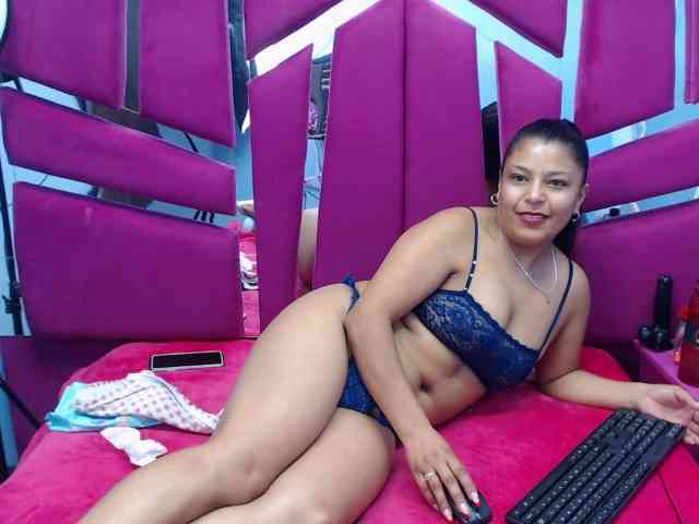 CAROLINASUAREZ webcam