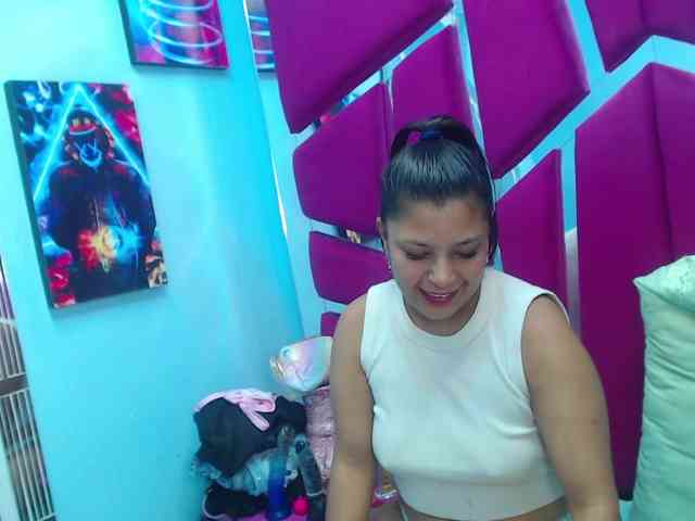 CAROLINASUAREZ CAROLINASUAREZ