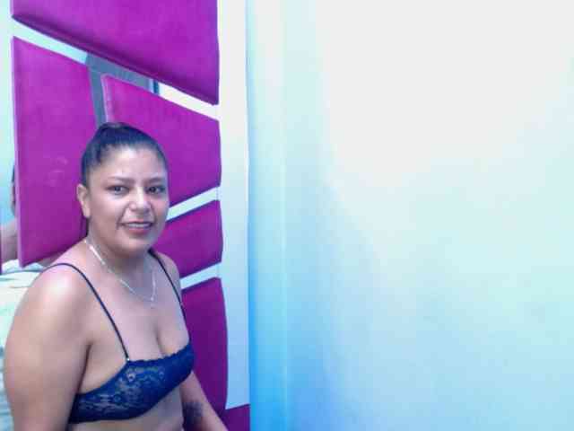 CAROLINASUAREZ CAROLINASUAREZ