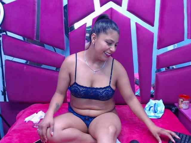 CAROLINASUAREZ webcam