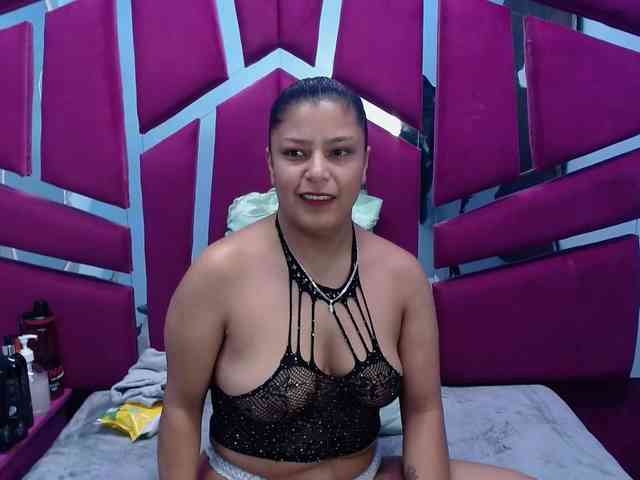 CAROLINASUAREZ webcam