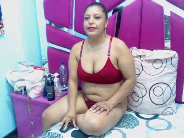 CAROLINASUAREZ CAROLINASUAREZ