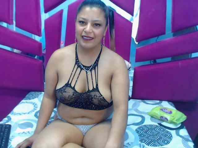 CAROLINASUAREZ CAROLINASUAREZ