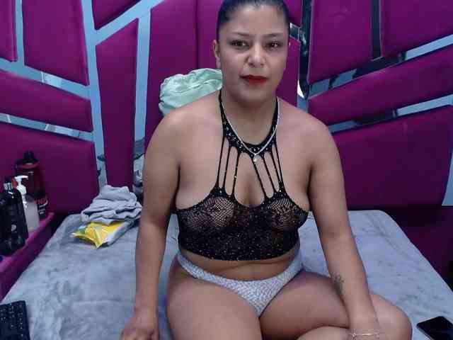 CAROLINASUAREZ CAROLINASUAREZ