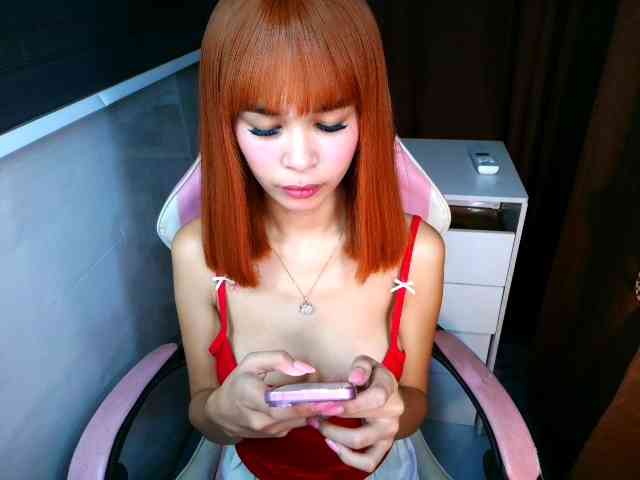 hotleigh Live Webcam on BongaCams