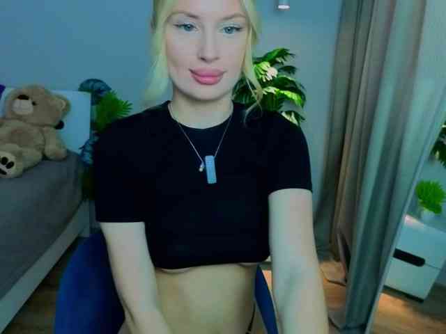 LegallyBlondea webcam