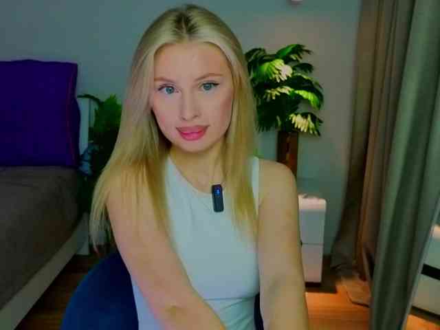 LegallyBlondea webcam