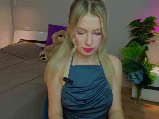 LegallyBlondea webcam