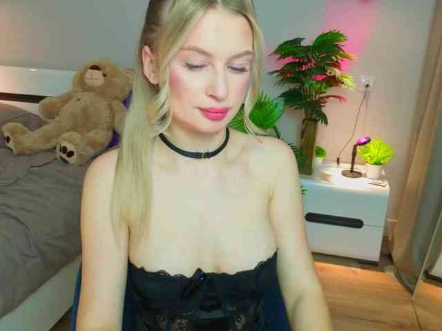 LegallyBlondea webcam