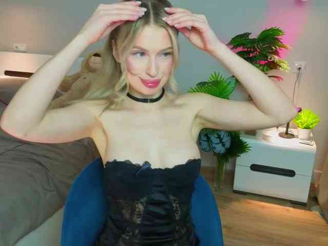 LegallyBlondea webcam