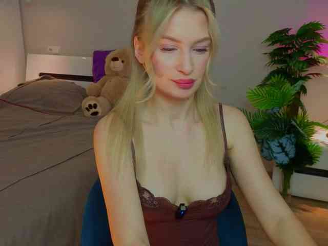 LegallyBlondea webcam