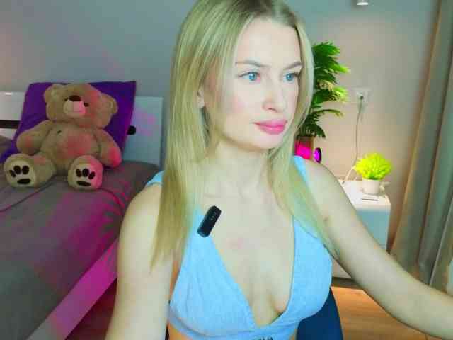 LegallyBlondea webcam