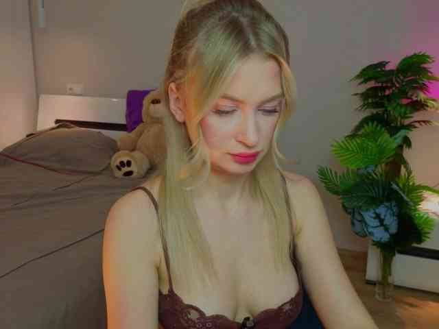 LegallyBlondea webcam