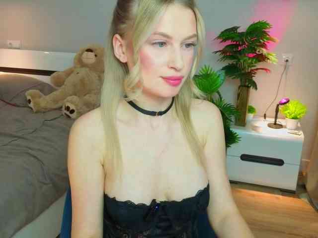 LegallyBlondea webcam