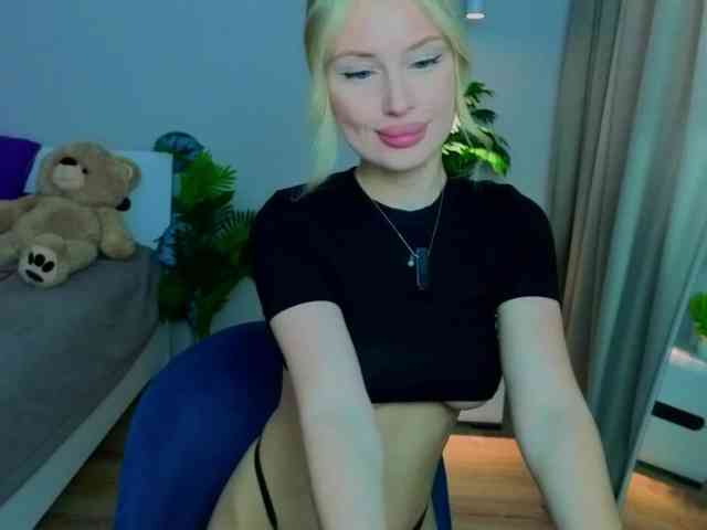 LegallyBlondea webcam